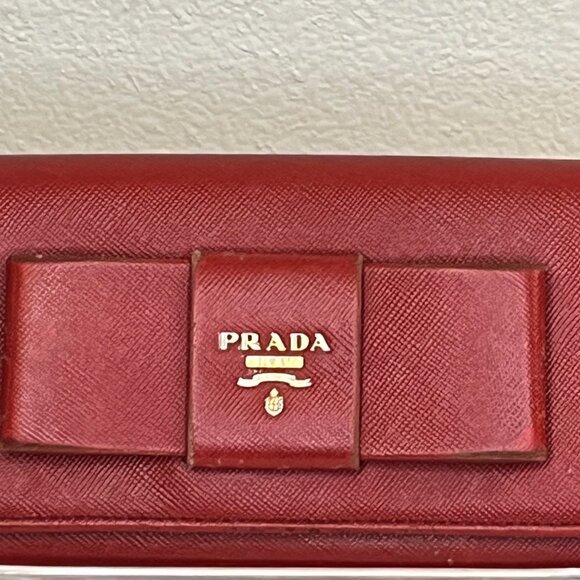Pre-Loved Prada Red Saffiano Fiocco Bow Long Bifold Wallet - Picture 3 of 16